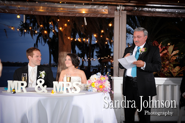 Best Lakeside wedding at Paradise Cove in Orlando, Florida - Wedding photographer - Sandra Johnson (SJFoto.com)